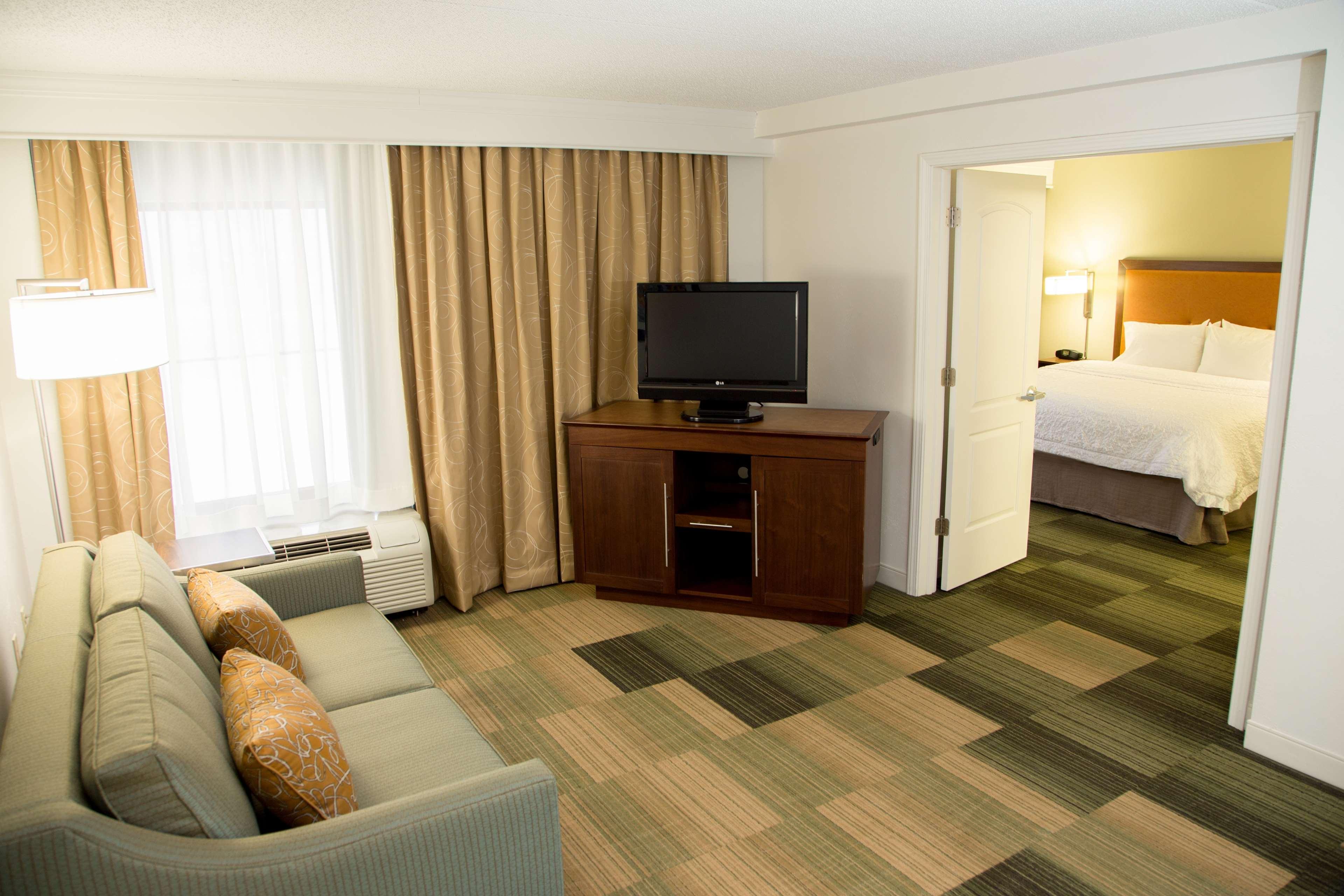 Hampton Inn & Suites Albany-Downtown Exterior foto
