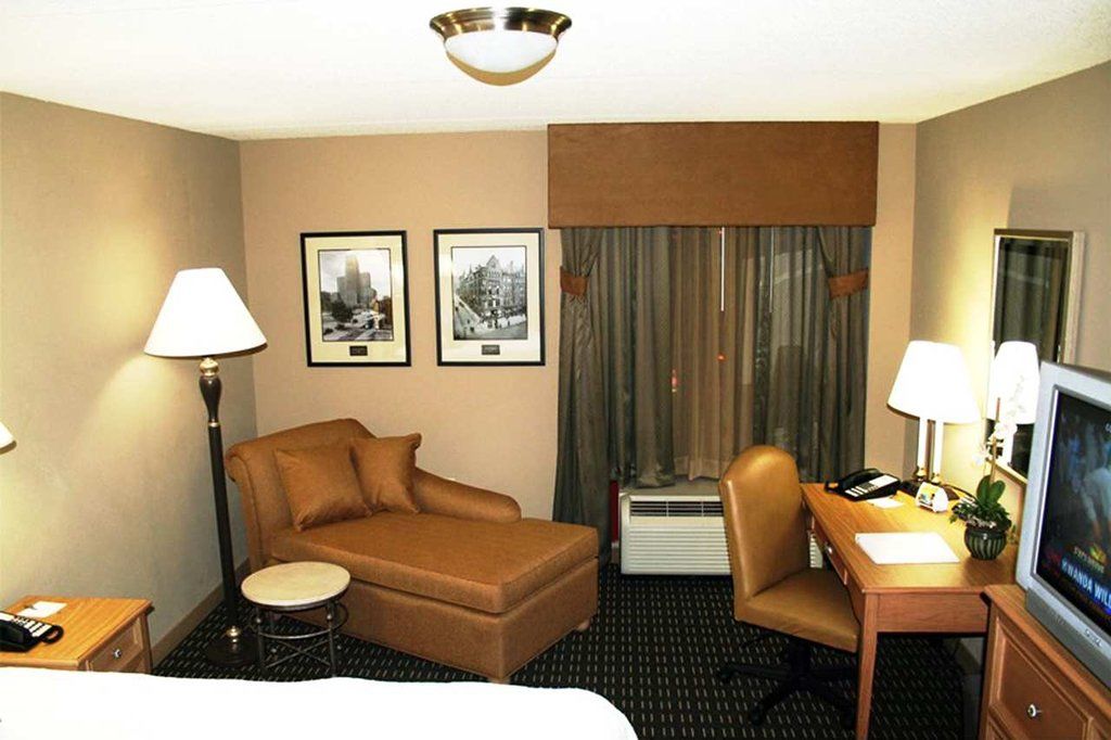 Hampton Inn & Suites Albany-Downtown Exterior foto